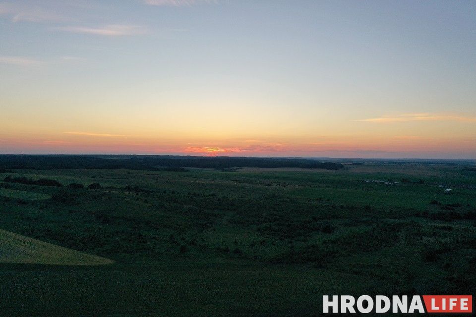 Горад Ларысы Геніюш, радзіма беларускіх немцаў і сядзіба, дзе гасцяваў Напалеон. 10 месцаў паміж Свіслаччу і Зэльвай – за 1 дзень