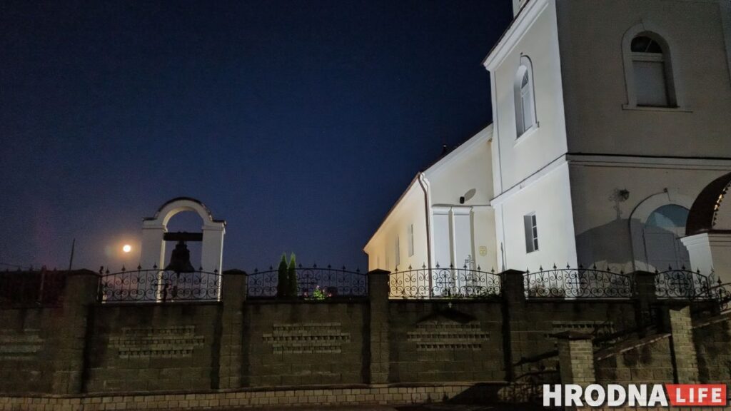 Горад Ларысы Геніюш, радзіма беларускіх немцаў і сядзіба, дзе гасцяваў Напалеон. 10 месцаў паміж Свіслаччу і Зэльвай – за 1 дзень
