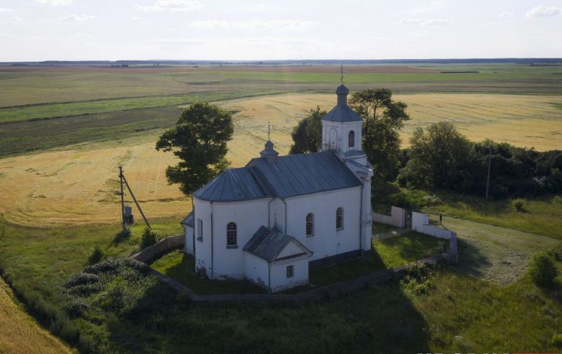 Горад Ларысы Геніюш, радзіма беларускіх немцаў і сядзіба, дзе гасцяваў Напалеон. 10 месцаў паміж Свіслаччу і Зэльвай – за 1 дзень