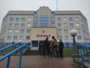 Гродзенцам запатрабавалі пакаранні па "справе Ціханоўскага". Пяць фактаў пра справу, якая доўжыцца год (абноўлена) Гродзенцам запатрабавалі пакаранні па "справе Ціханоўскага". Пяць фактаў пра справу, якая доўжыцца год (абноўлена)