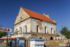 У Слоніме зноў паспрабуюць прадаць сінагогу XVII стагоддзя - за $10,7 тысяч У Слоніме зноў паспрабуюць прадаць сінагогу XVII стагоддзя - за $10,7 тысяч