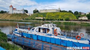 Па Нёмане з "Вольгай Соламавай". Як вінтажны цеплаход катаў гродзенцаў на дачы, у Друскенікі і проста па рацэ