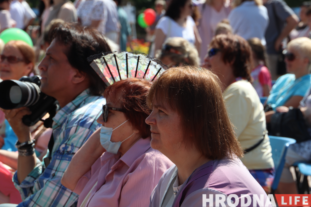 Концерт на Ленина и медведь в парке. Как прошел День Независимости в Гродно