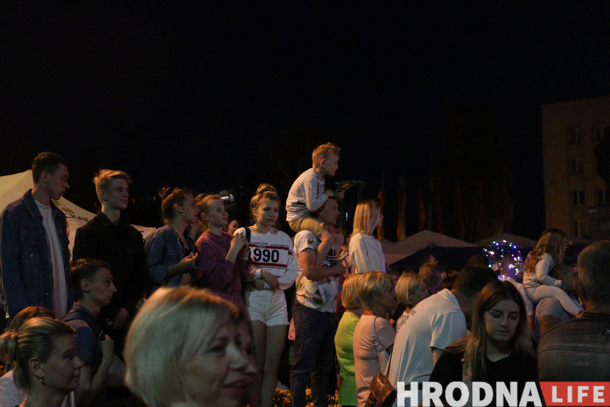 Концерт на Ленина и медведь в парке. Как прошел День Независимости в Гродно