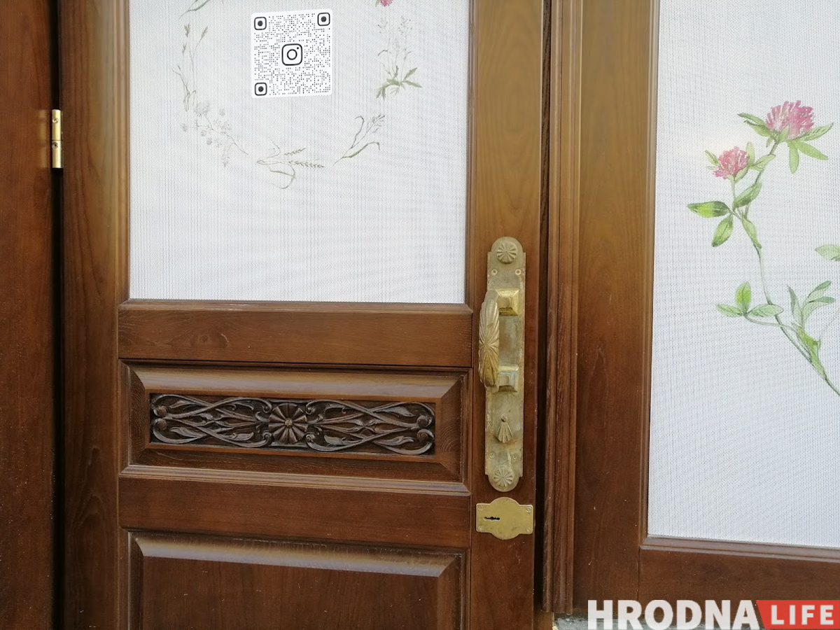 На месте парикмахерской “Антей” на Советской появится белорусскоязычный магазин подарков