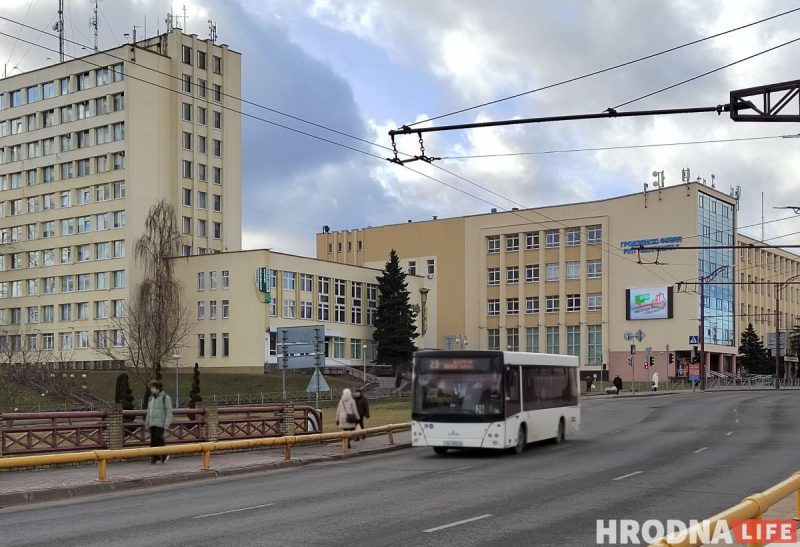 Рух па вуліцы Аўльскай забароняць на месяц. Як цяпер даехаць на могілкі?