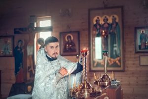 “Імідж для царквы важны, але яго ствараюць для рэжыму”. Як рэпрэсуюць святароў і што гэта значыць для вернікаў