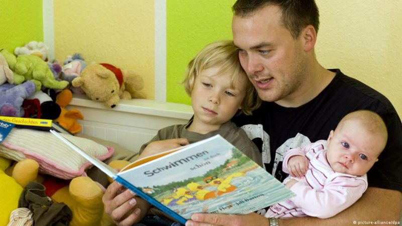 Шматдзетных мужчын будуць лічыць дармаедамі. Што змянілася?