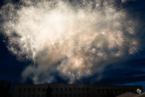 Амаль 8000 у месяц. Колькі зарабляюць будучыя дэпутаты ад Гродзенскай вобласці? Феерверк у Гродне