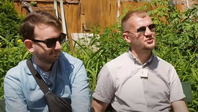 "Жартаваць трэба". Беларускія стэндап-комікі пра гумар у час вайны і рэпрэсій Ильин и Коновал