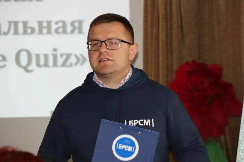 Неравнодушный БРСМ и активист компартии. Что за граждане пикетировали под консульством Польши против закрытия "Берестовицы"