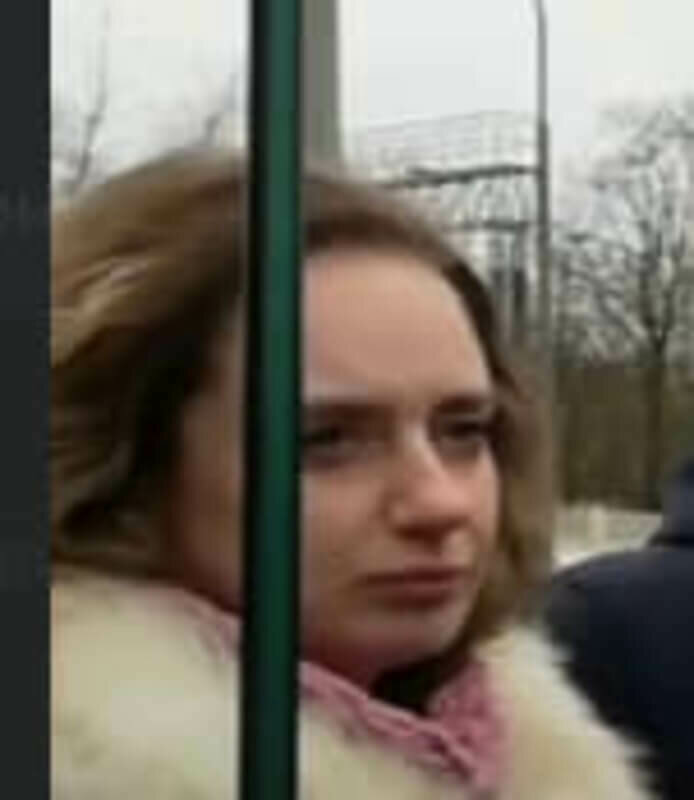 Неравнодушный БРСМ и активист компартии. Что за граждане пикетировали под консульством Польши против закрытия "Берестовицы"