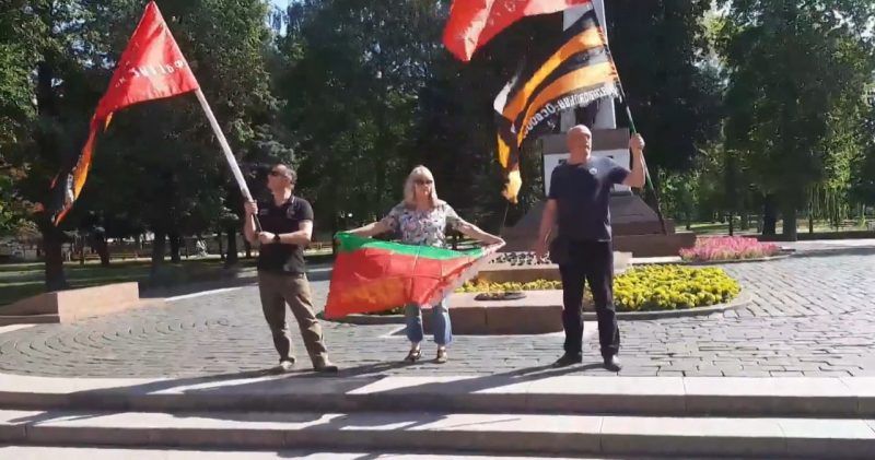 Пикет в Гродно: активисты НОД требовали создать губернии и ликвидировать независимость Беларуси