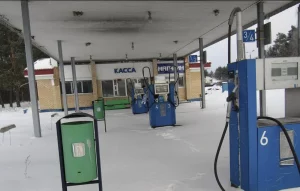Запраўка каля Беняконяў