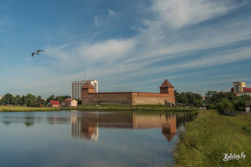 Вывучылі біяграфію: у Лідзе просяць перайменаваць вуліцу Дзяржынскага Ліда Лідскі замак