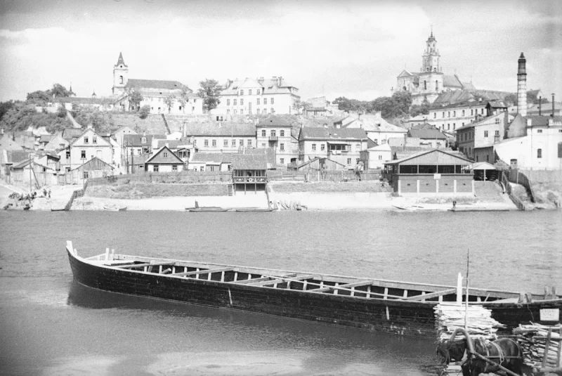 Самагубства ў Пышках, Пілсудскі ў Гродне, канфлікт з літоўцамі на Нёмане: чым жыў Гродна 100 гадоў таму (22 ліпеня - 4 жніўня 1924 года) Нёман у цэнтры Гродна ў міжваенны перыяд. Фота Narodowe Archiwum Cyfrowe