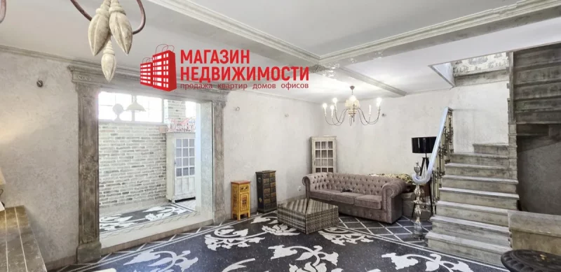 В центре Гродно продается дом-айсберг: подземная часть больше видимой сверху