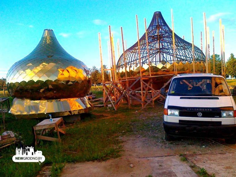 Пад Гроднам з’явілася копія Эйфелевай вежы: яе за месяц пабудаваў мясцовы жыхар