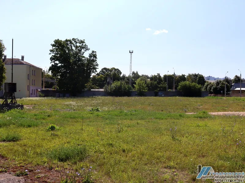 У Гродне прадаюць паўгектара зямлі амаль у цэнтры - але ёсць адзін нюанс Участак на Будзёнага, 42-44 пад забудову.