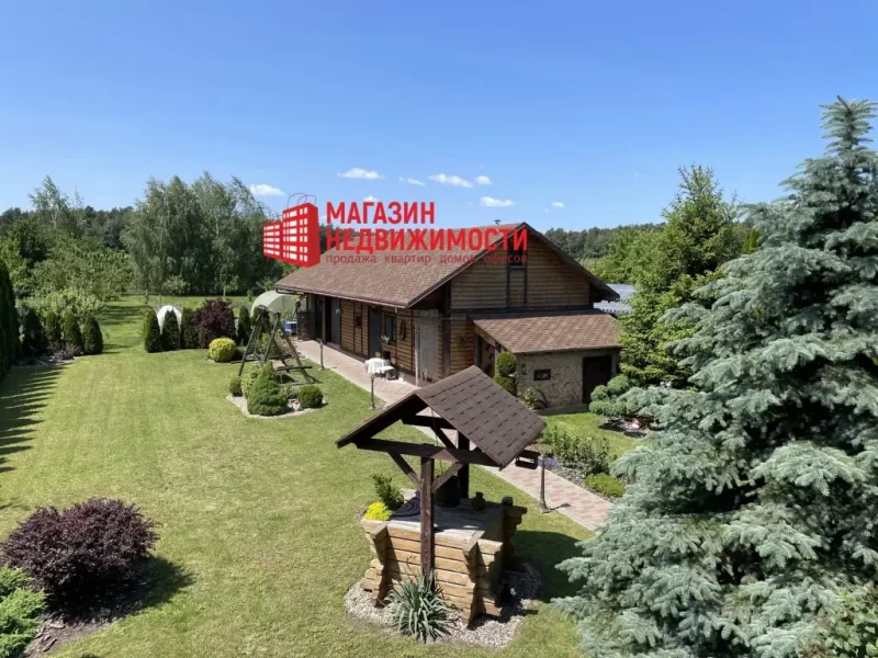 Нерухомасць тыдня: на Гродзенскім моры прадаюць дом з бруса з лазняй і ўласным выхадам да вады