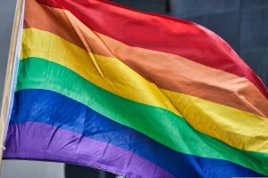 ЛГБТ-актывісты скардзяцца на экс-палітвязня Vadimati. Ён пагражае "набіць я##ла" Вясёлкавы сцяг. Фота: pixabay.com