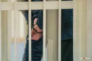 На курсах "Мова Нанова" ў Ваўкавыску затрымалі 35 чалавек, у некаторых знялі адбіткі пальцаў суд