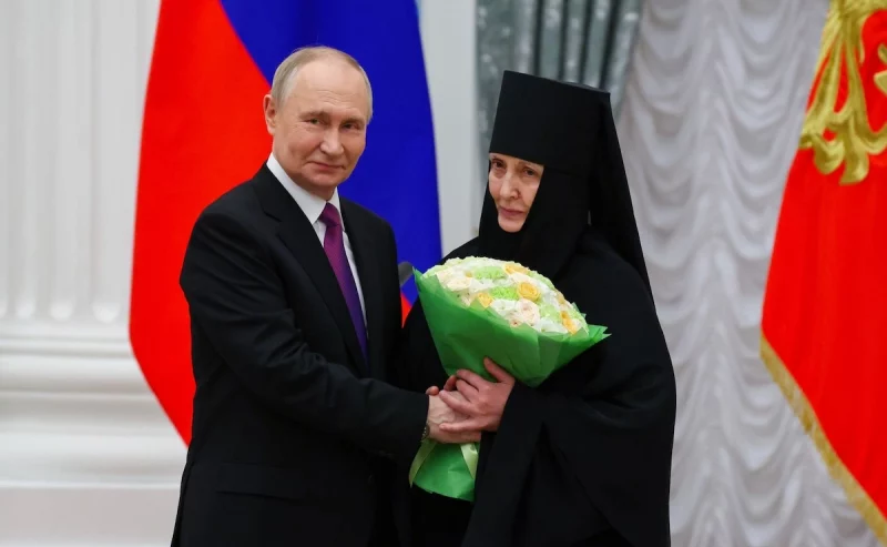 Ігумення Гаўрыіла з Гродна атрымала ўзнагароду ад Пуціна Ігумення Гаўрыіла з Гродна атрымала ўзнагароду ад Пуціна