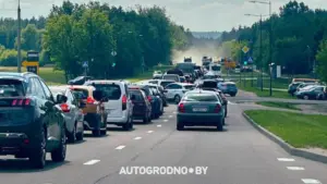 У Гродне на два тыдні цалкам закрыюць дарогу ў бок Каробчыцаў (абноўлена) Пробка Коробчицы Юбилейное