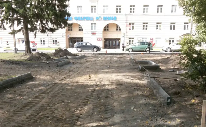Уладкаванне сквера на Савецкіх Пагранічнікаў. Фота: ТРК "Гродно"