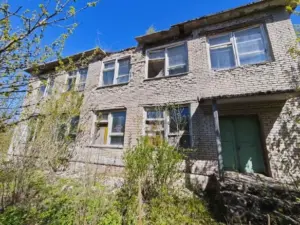 Школа ў вёсцы Багушы. Фота з дакументаў дзяржзакупкі