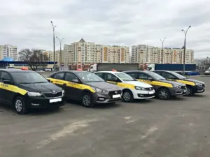 Падчас перабояў з «Яндэкс.Таксі» каля 1000 кіроўцаў з Гродна захацелі супрацоўнічаць з мясцовым перавозчыкам